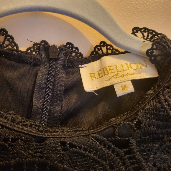 Crochet Top Lace Blouse Women's Rebellion Size Medium Black NWOT - Picture 7 of 8